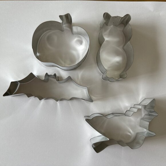 Cookie Cutters Halloween Pumpkin Bat Witch Owl Never Used Metal - Picture 1 of 8
